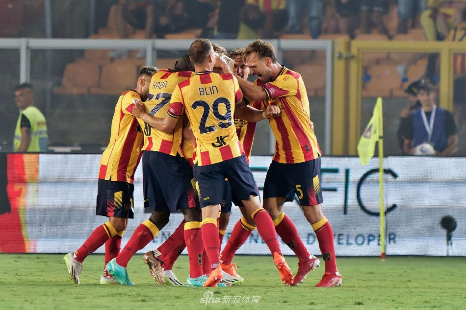 法和年轻球 法和年轻球