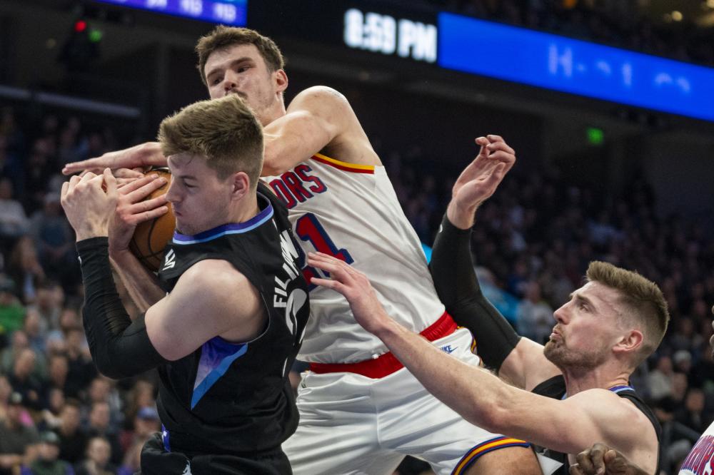 员伤退而成 员伤退而成